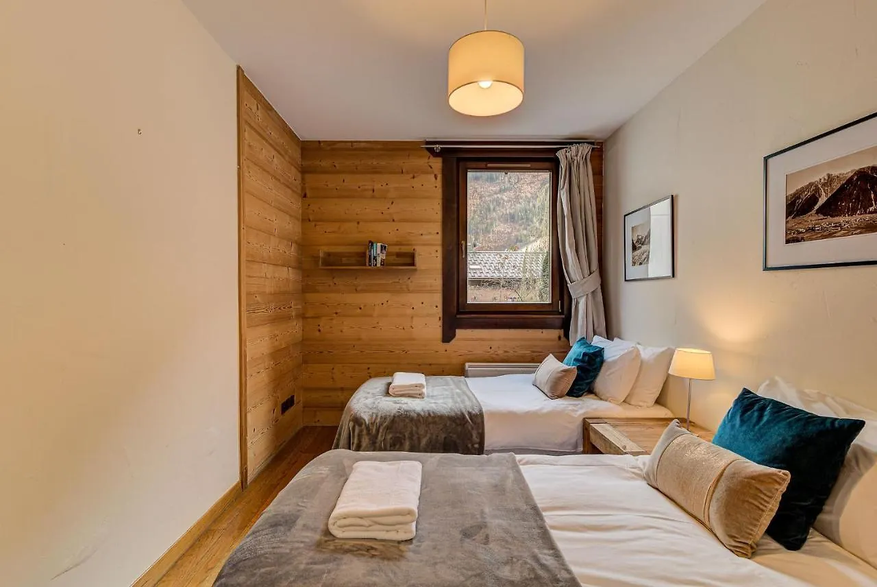 Apartment Le Paradis 1 - Alpes Travel - Central Chamonix