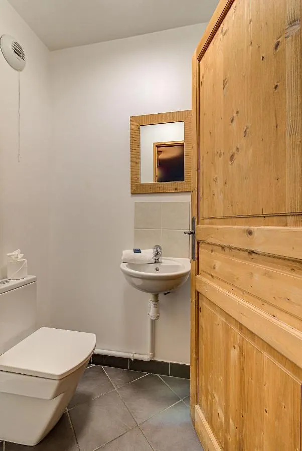 Apartment Le Paradis 1 - Alpes Travel - Central Chamonix Mont Blanc