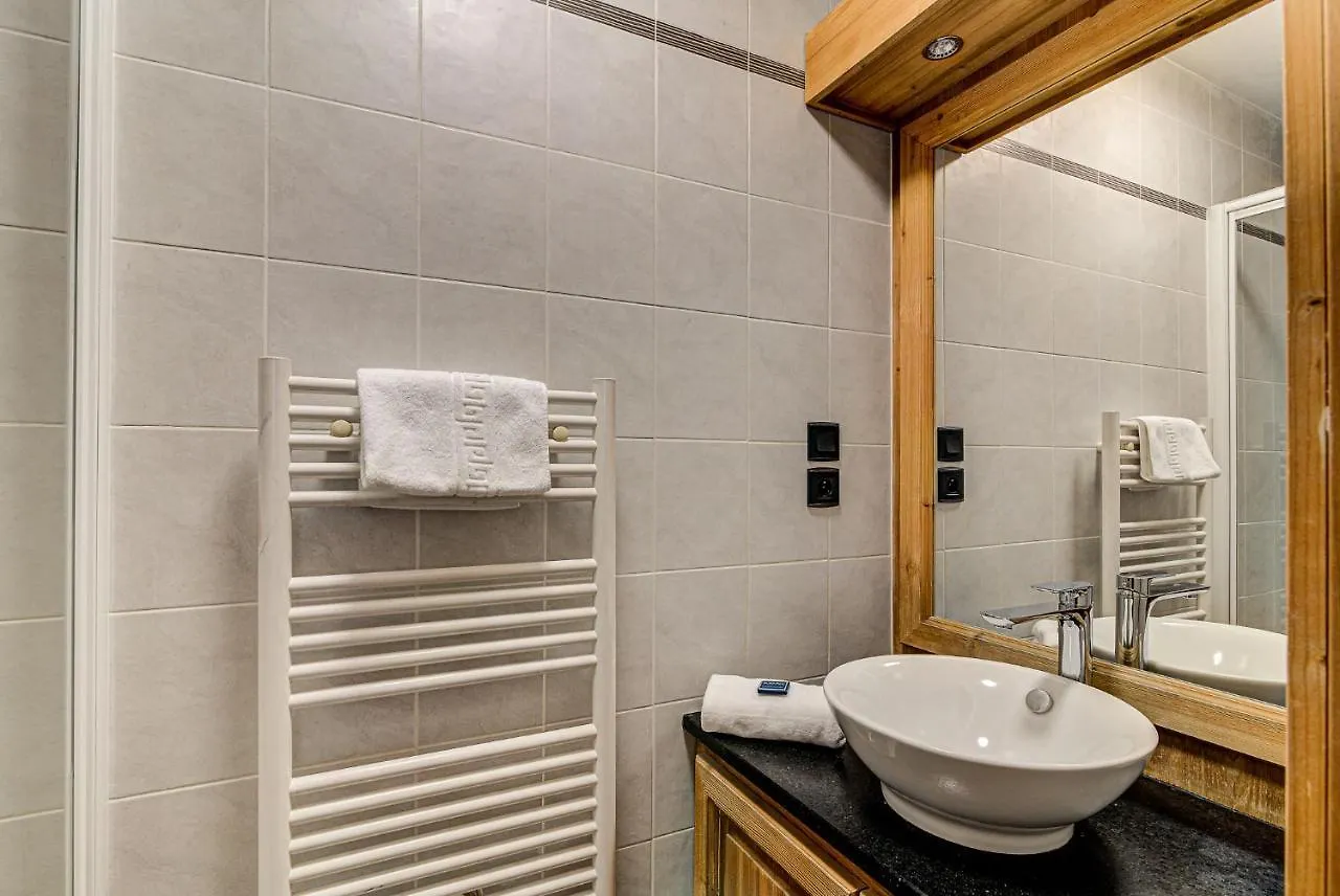 Apartment Le Paradis 1 - Alpes Travel - Central Chamonix Mont Blanc 0*,  Francia